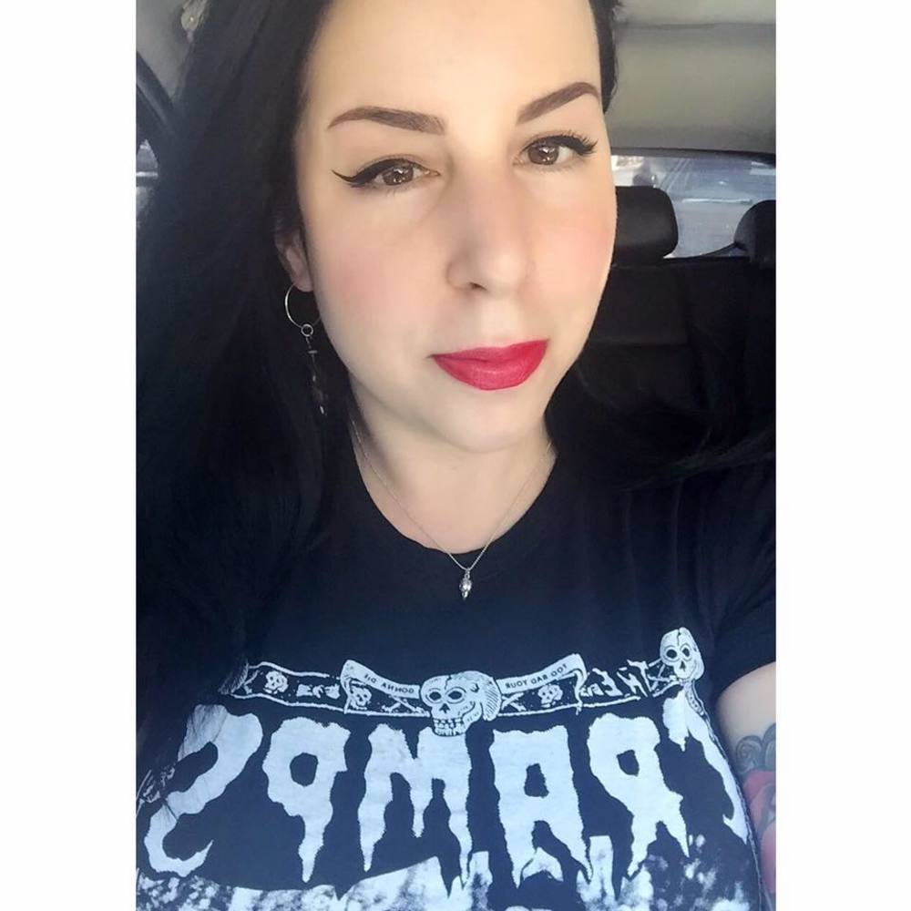 Meet your Posher, Desiree