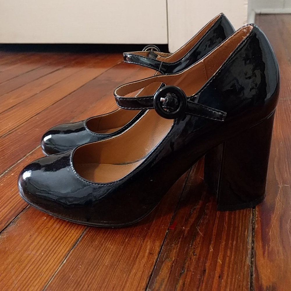 Urban outfitters patent maryjane heel 6M