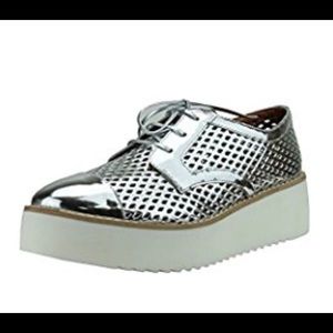 Brand New Carrano sneaker