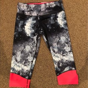Marble print crop workout leggings!