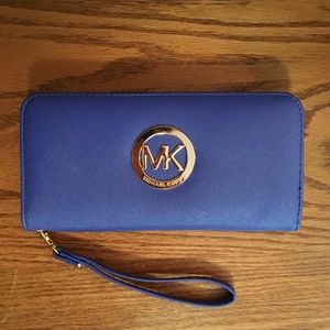 "Michael Kors" Blue Wallet
