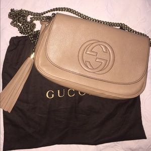 Gucci leather cross-body soho chain bag