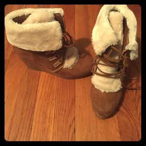 Faux fur & suede platform booties