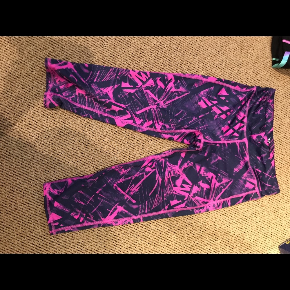 Two tone crop workout leggings