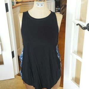 Juicy Couture Tops - Adorable juicy couture tunic with open back Juicy Couture Tops - Adorable juicy couture tunic with open back