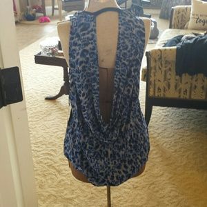Juicy Couture Tops - Adorable juicy couture tunic with open back Juicy Couture Tops - Adorable juicy couture tunic with open back