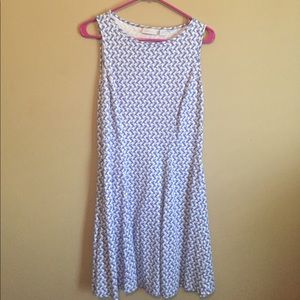 Sleeveless dress