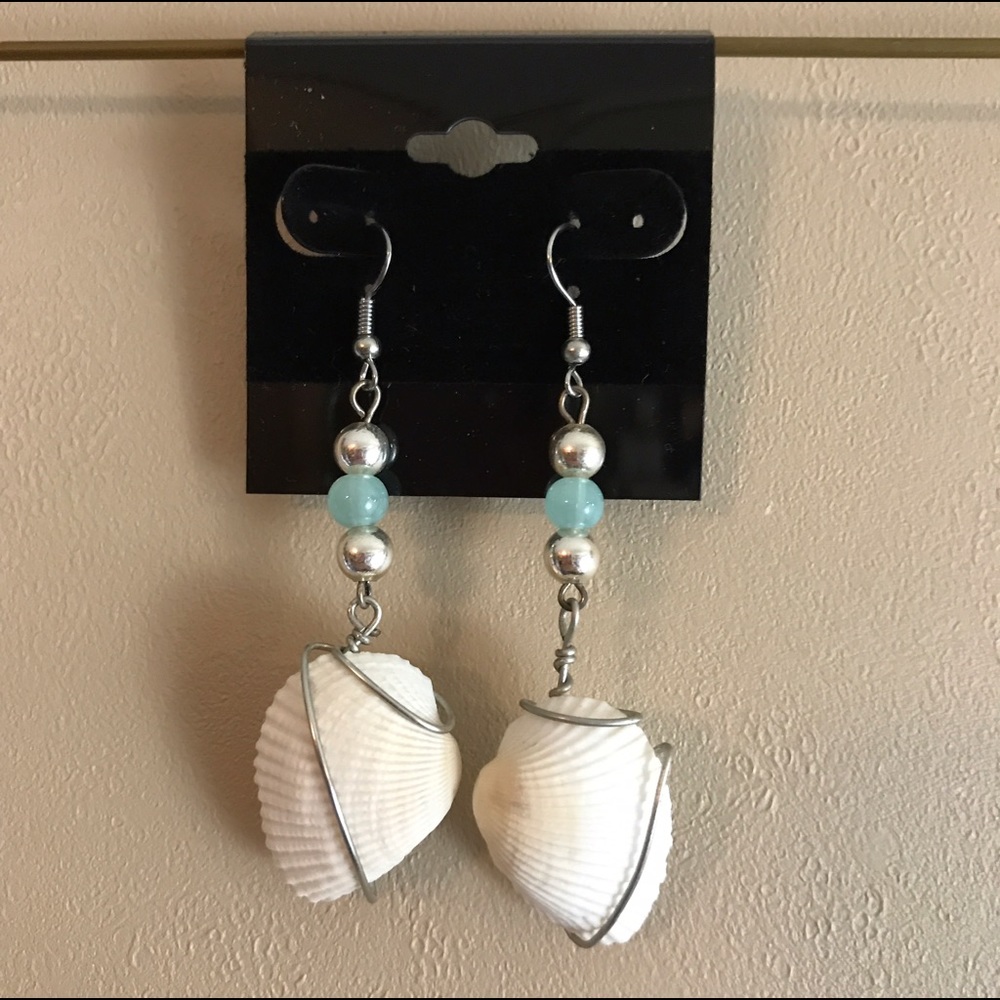 Wire Wrapped Seashell Fashion Chandelier Earrings