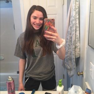 Meet your Posher, Joelle