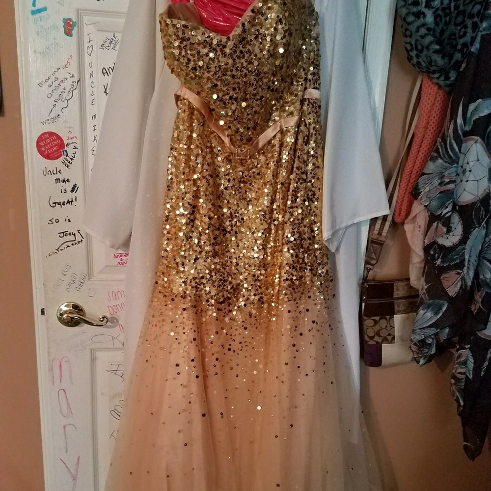 Prom dress
