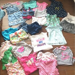 Bundle of baby girl 18mo clothes.