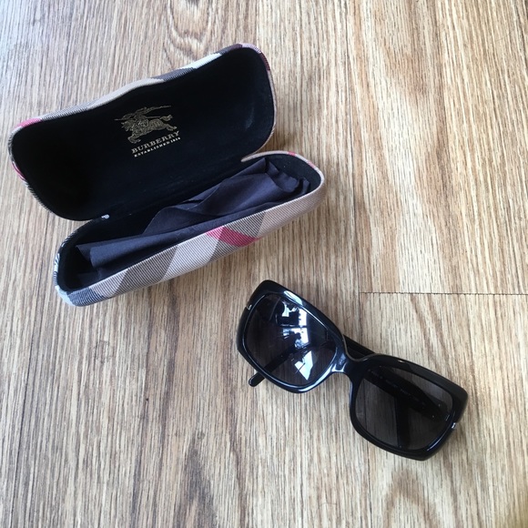 Burberry Sunglasses main image 6
