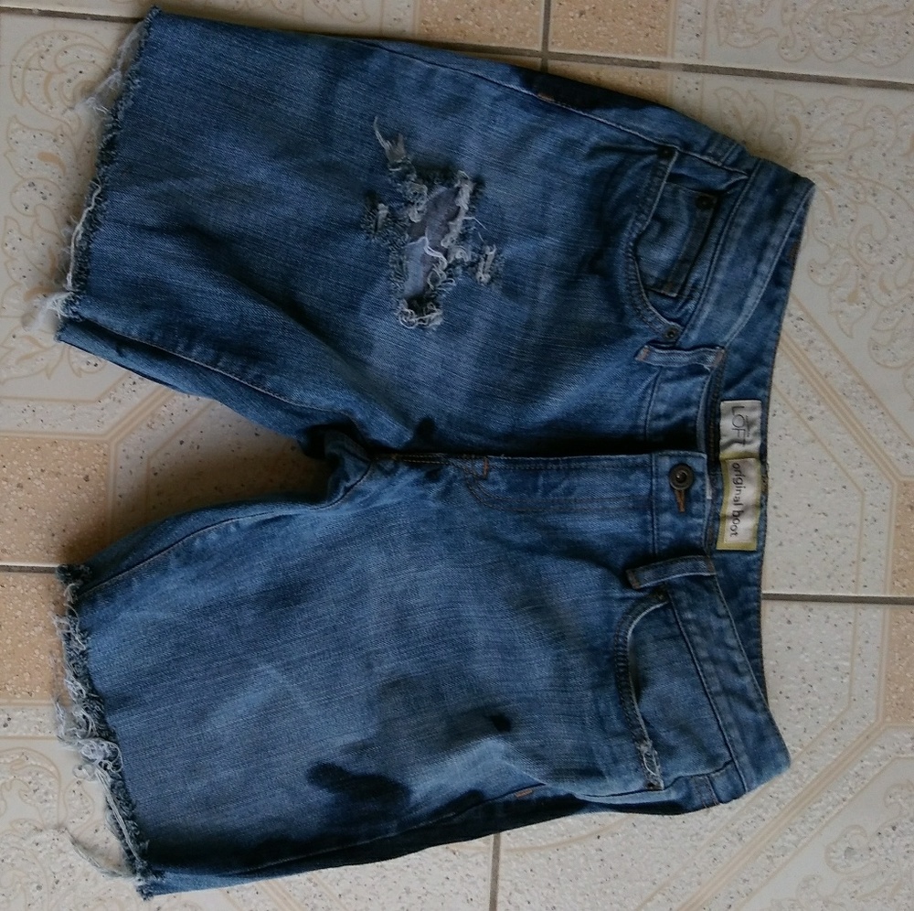 Distressed Jeans