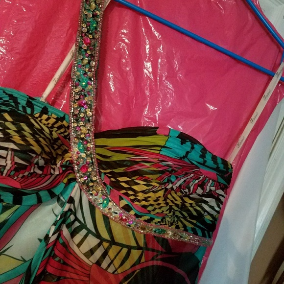 Prom dress - Picture 3 of 4