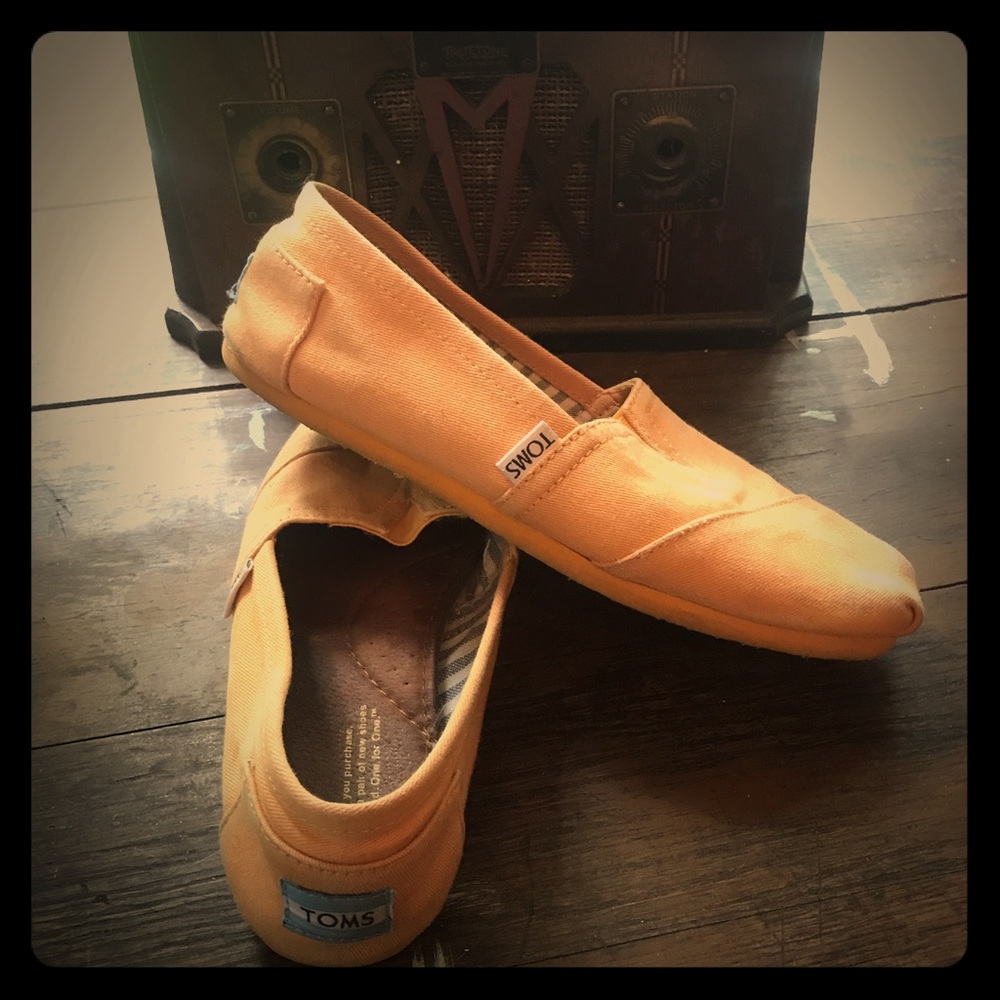 TOMS Golden Sunset Classic Sip-On Shoes