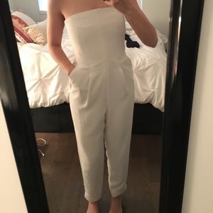 Strapless white polyester jumpsuit