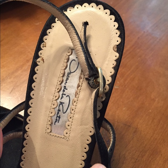 Oscar De La Renta designer satin evening sandal - Picture 8 of 8