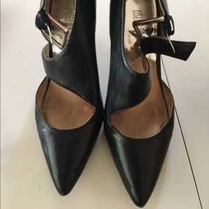 Michael Kors pumps