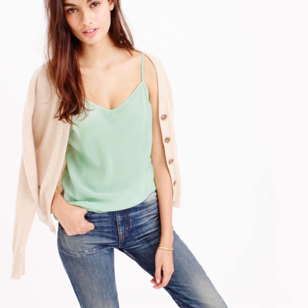 🆕Silk J. Crew Cami💋offers welcome