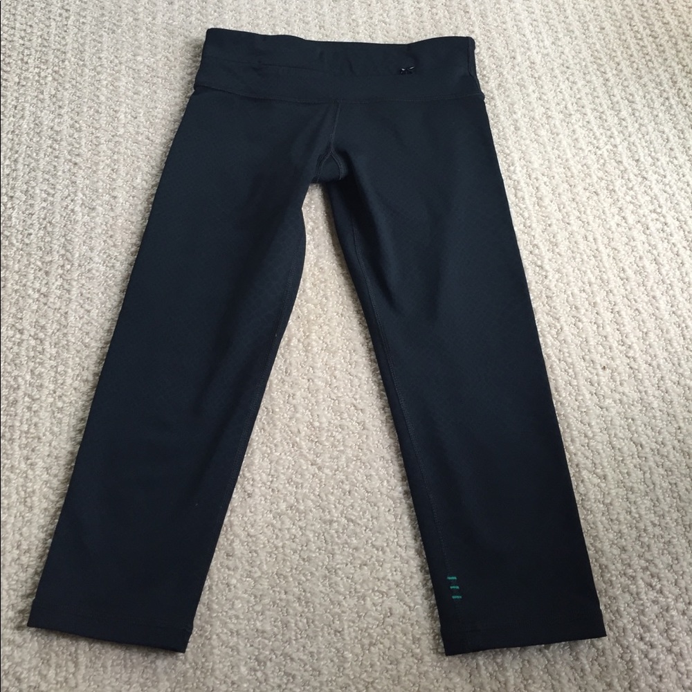 Nancy Rose Performance Crop