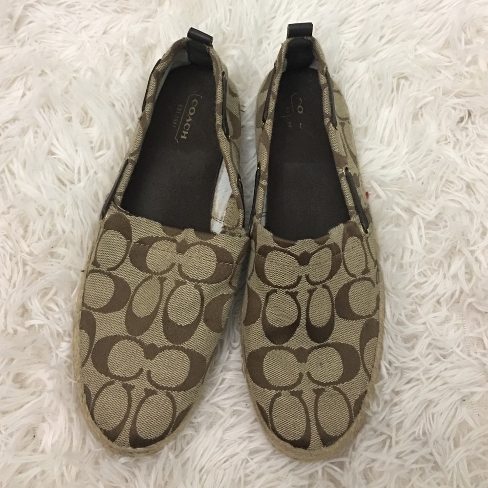 Coach flats