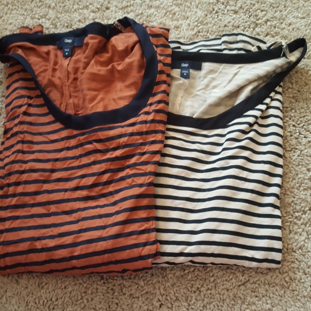 GAP long sleeve tee bundle