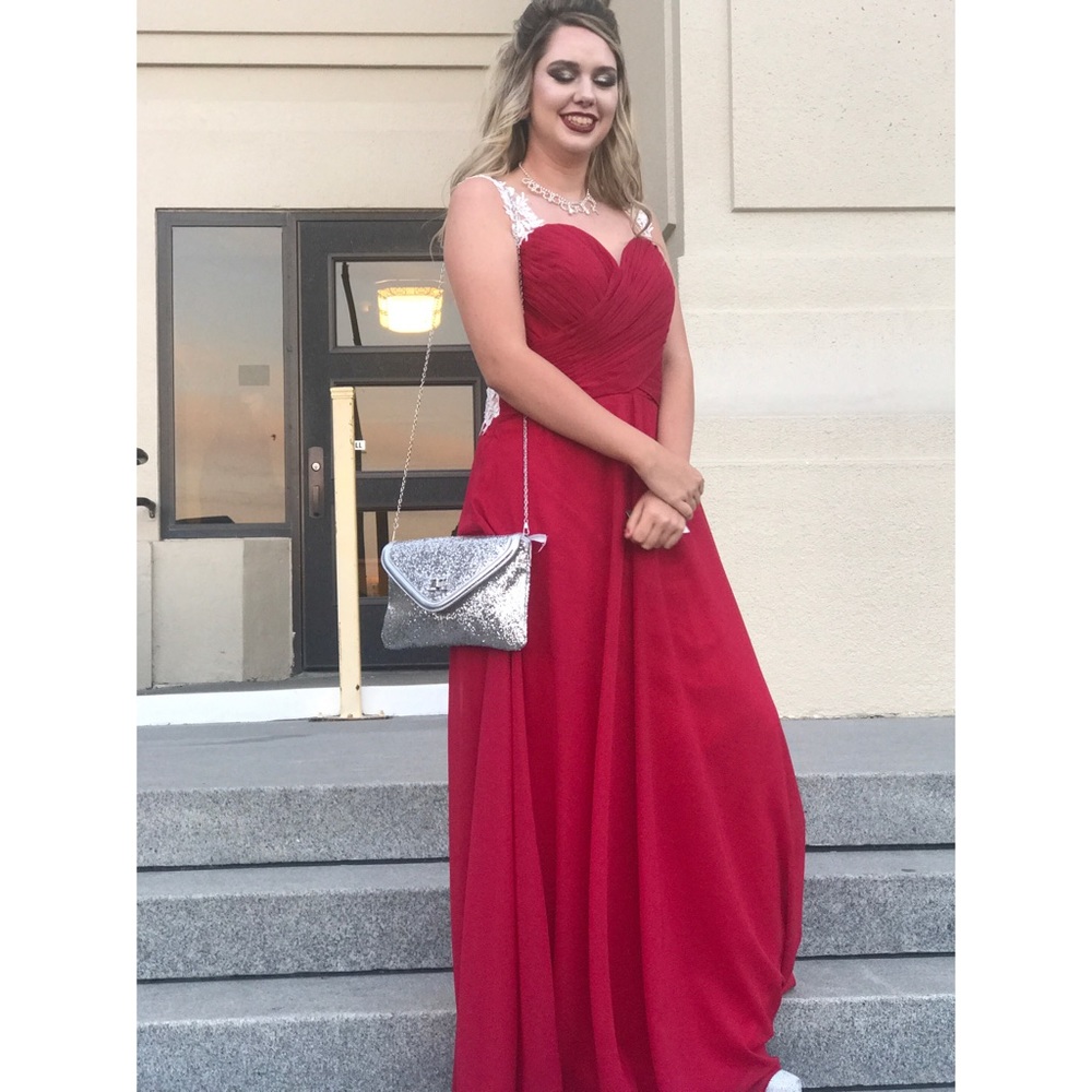 Red sweetheart prom dress