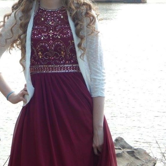 Prom Dress - Picture 2 of 6