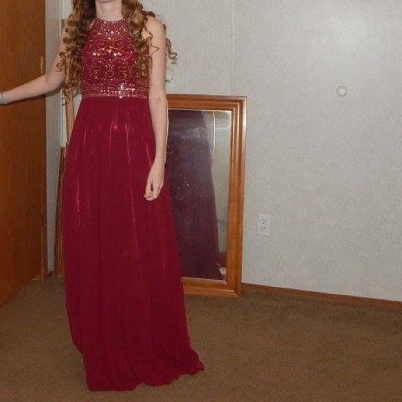 Prom Dress - Picture 3 of 6