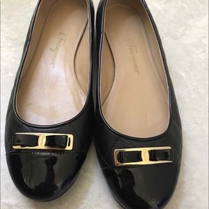 NEW Black Ferragamo flats sz 7.5