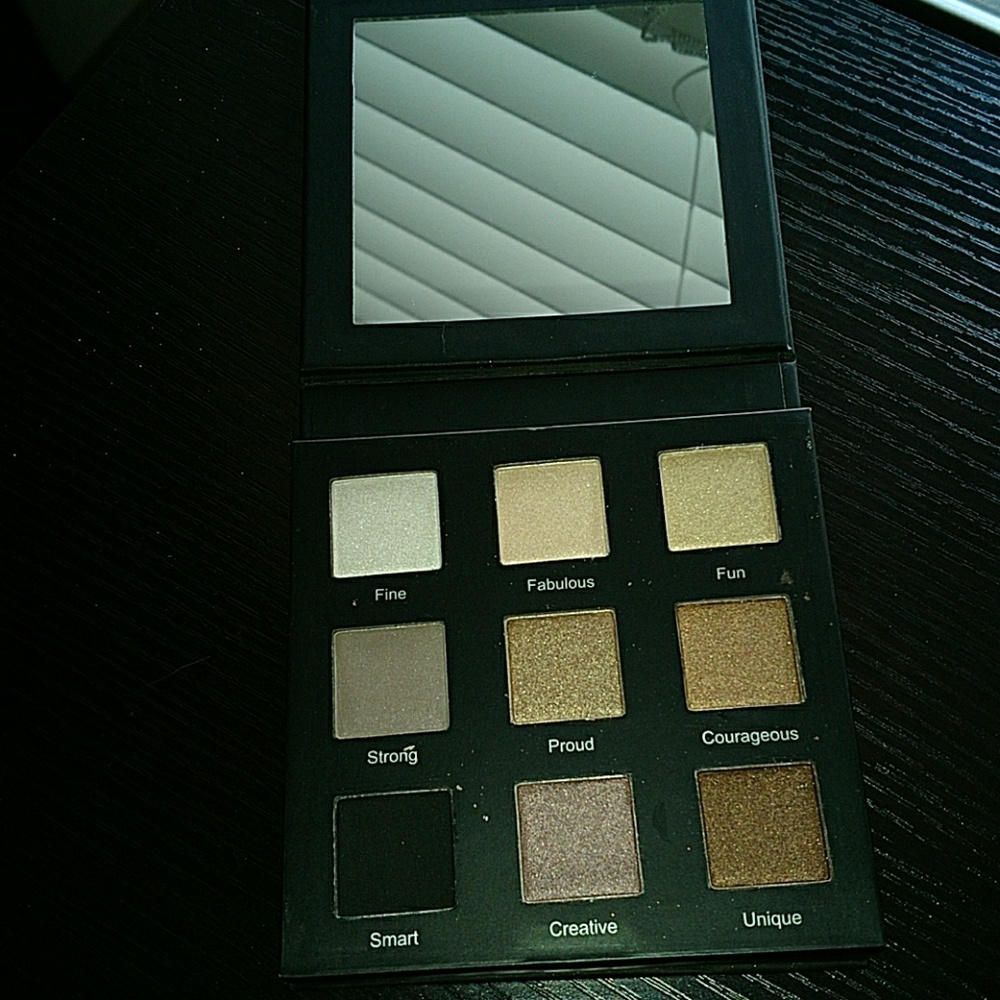 Eyeshadow palette natural colors