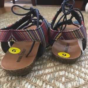 Minnetonka Shoes - ✨Sale✨Minnetonka Sandals Minnetonka Shoes - ✨Sale✨Minnetonka Sandals