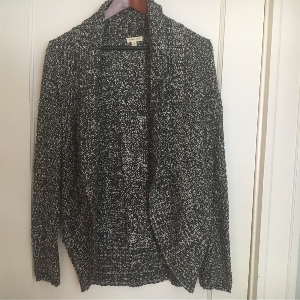 Women's knit cardigan