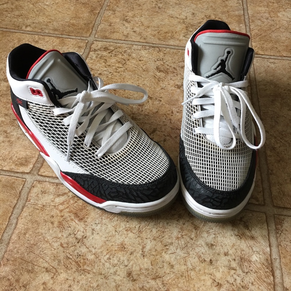 Men's 7.5 Jordan Flight red, white, black