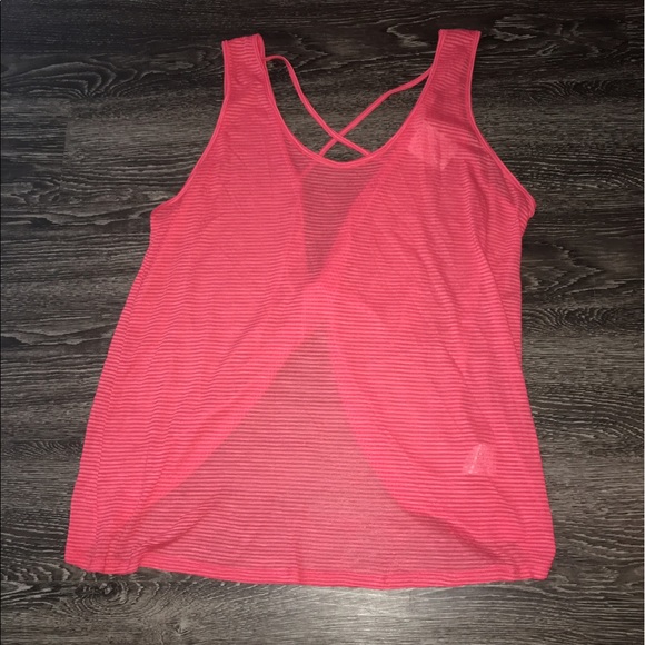 Lush Twist Back Knit Tank - Picture 3 of 6