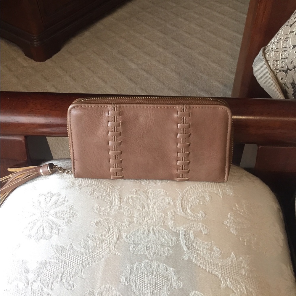 Tan fun wallet