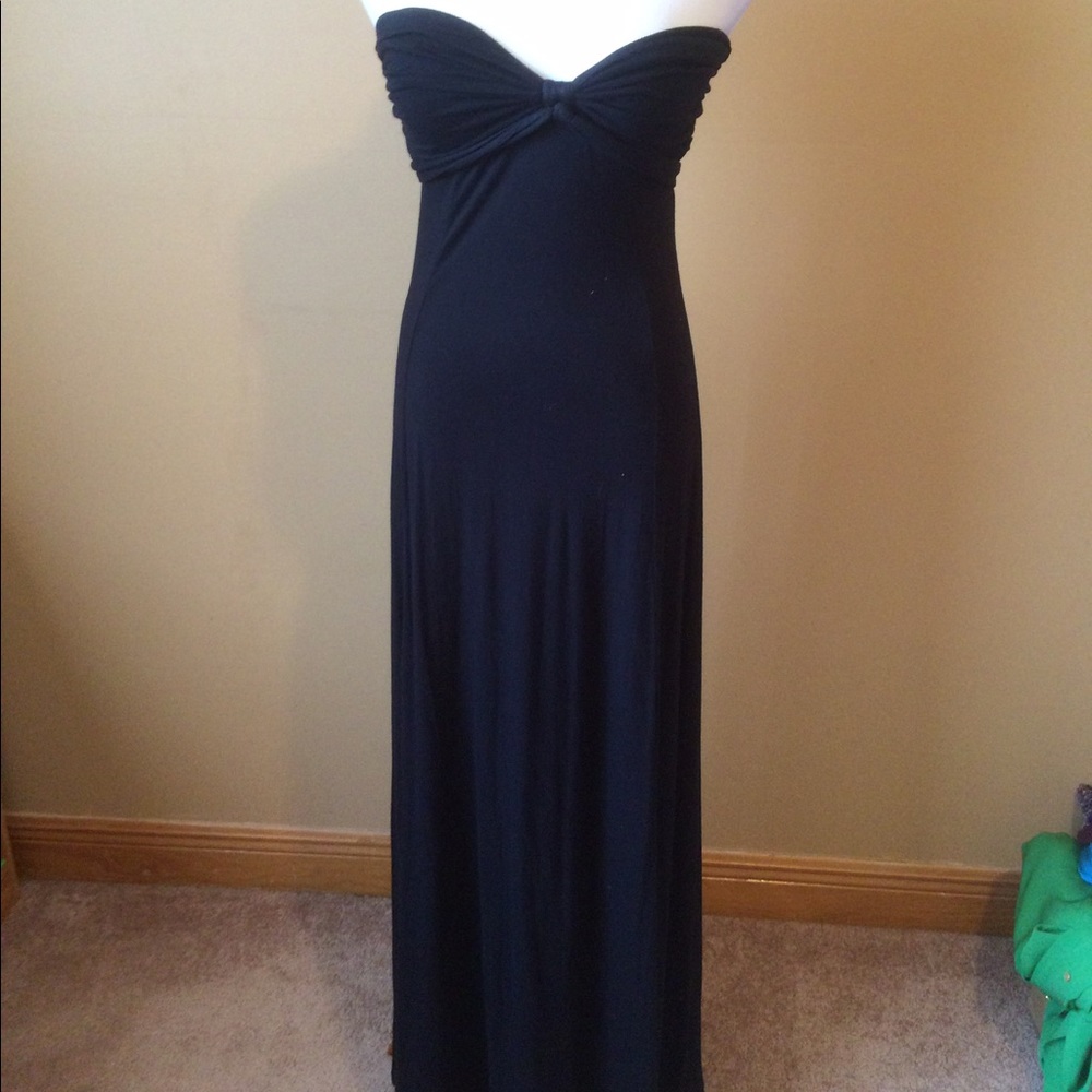 Black floor-length maxi dress