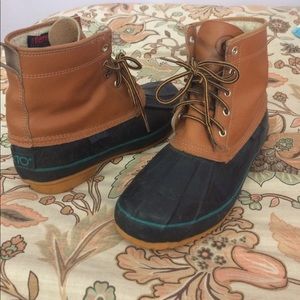 Hunter boots (duck boots)