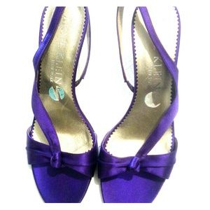 Anne Klein strappy dress sandals-never worn-no box