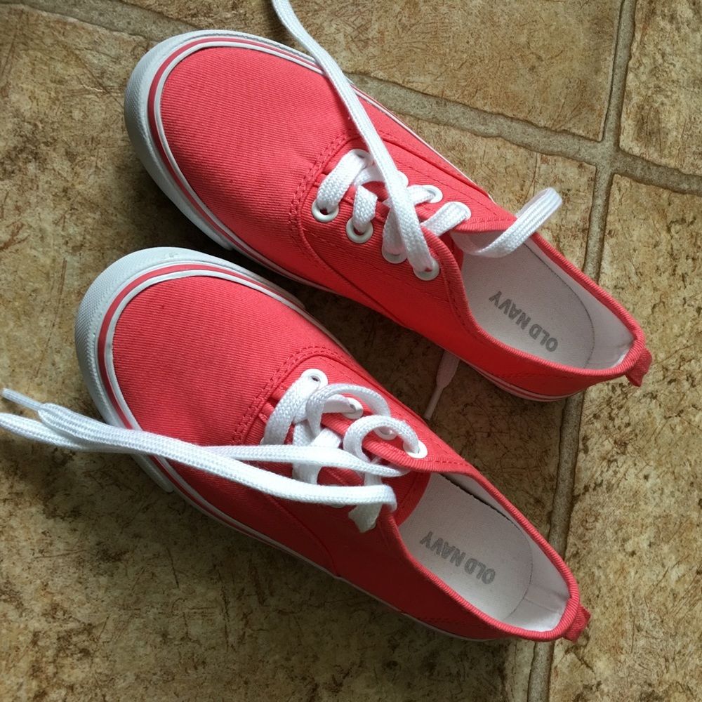 Little girls Old Navy shoes size 13