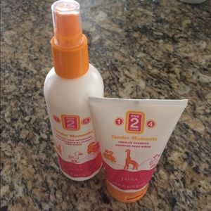 Jafra toddler shampoo and detangler