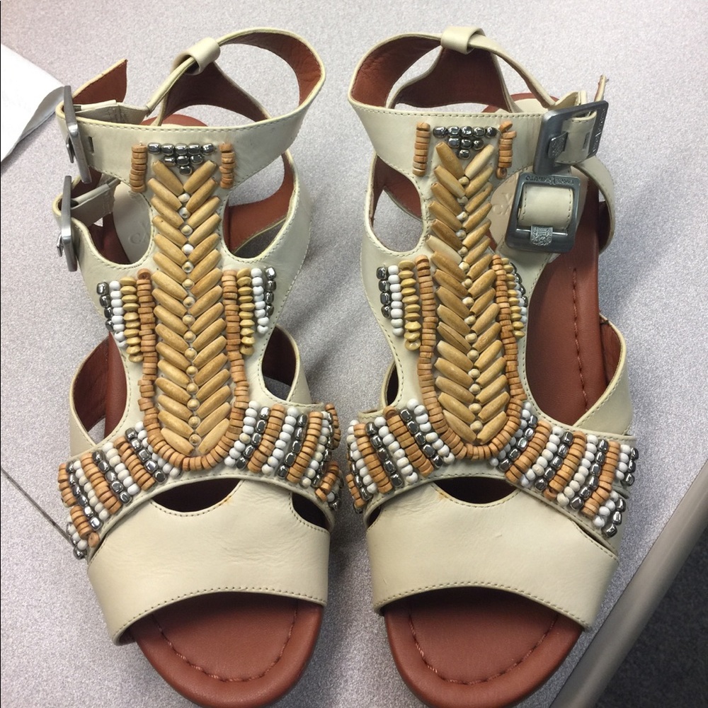 Vince Camuto Sandals size 7.5