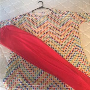 LulaRoe Irma and leggings