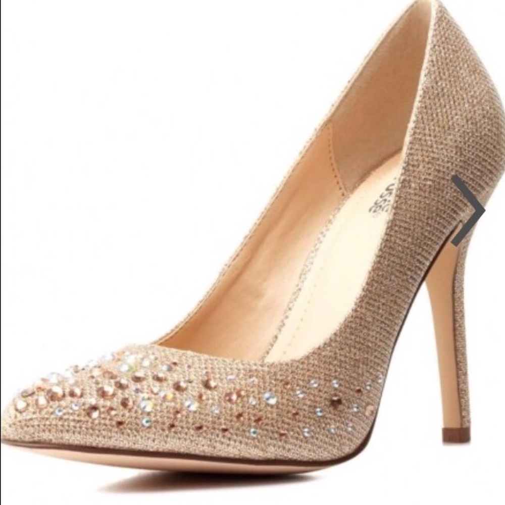 Embellished Gold Pumps 👠 💲💲offers welcome