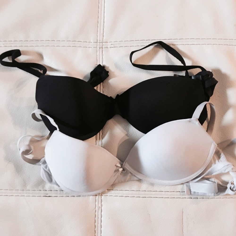 BOGO Bras (Black & White)