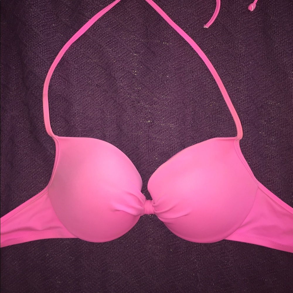 VS PINK Hot pink swim top with underwire 🎀🌞