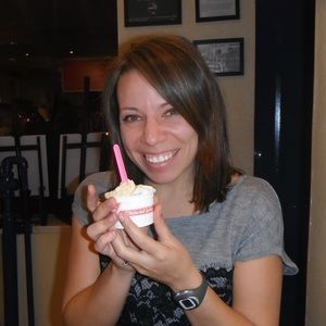 Meet your Posher, Stephanie