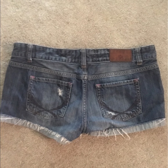 VS PINK denim shorts💋offers welcome - Picture 2 of 2