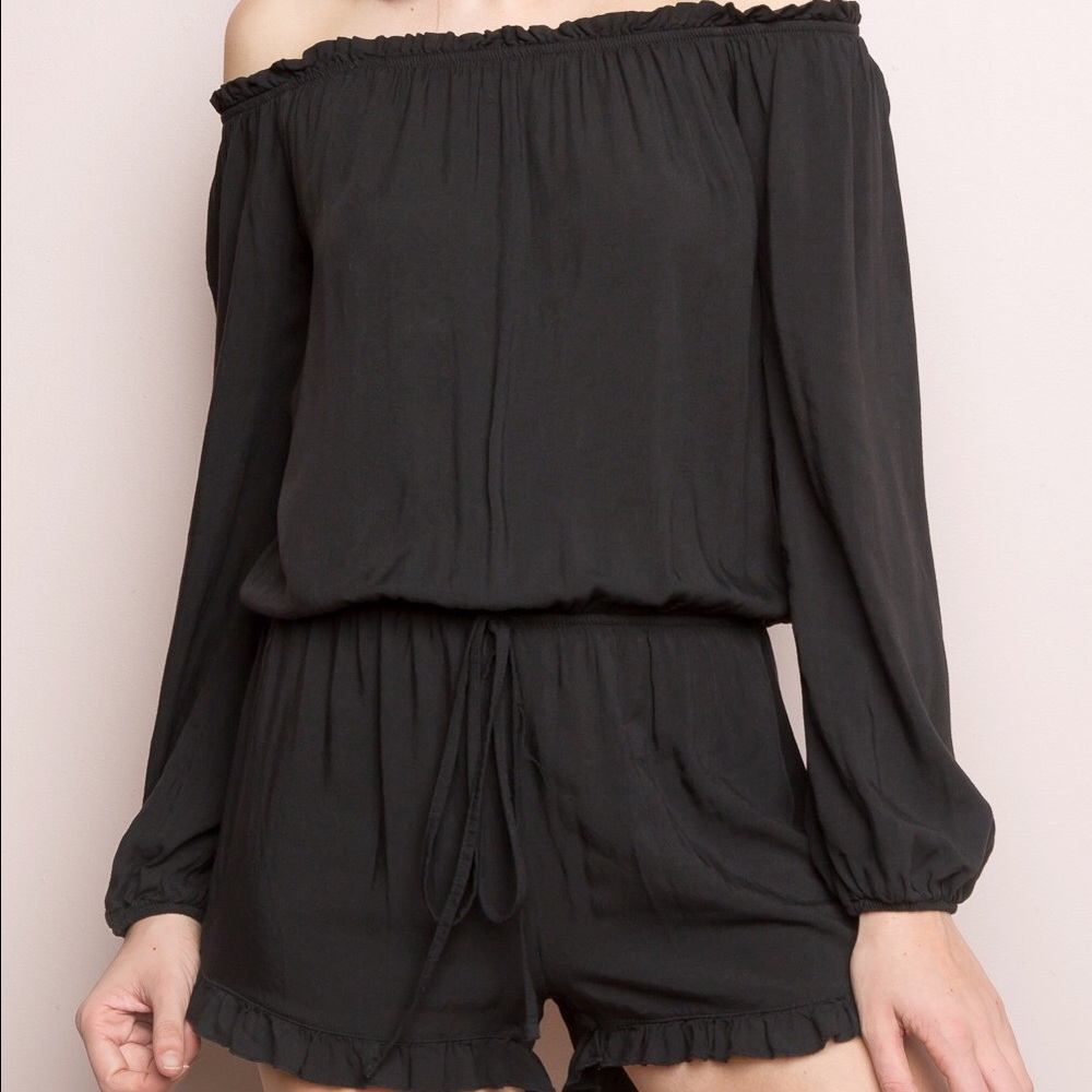 NEW W TAGS! Brandy Melville Gabriella romper!