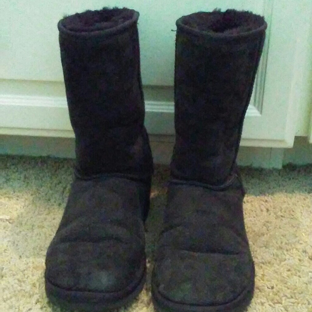 Black uggs